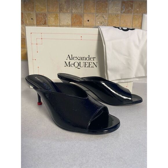 Alexander‎ McQueen 70mm Black Patent Leather Open Toe Slip On Sandals 37.5/7.5 - Picture 1 of 7
